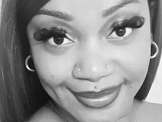 lovelyheather live webcam thumbnail