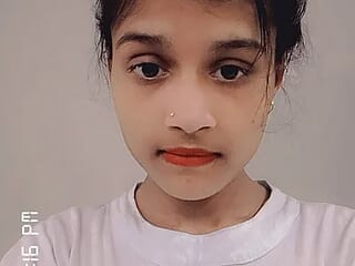 lovelyshaski live webcam thumbnail