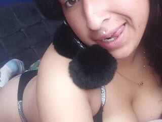 lovenaomi58438 live webcam thumbnail