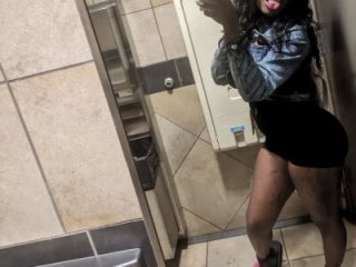 lovergirll555 live webcam thumbnail