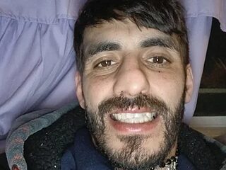 lowhangingdick22 live webcam thumbnail