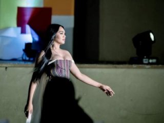 LUSCIOUSKIM live webcam thumbnail
