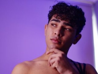 LucasCarterr_ live webcam thumbnail