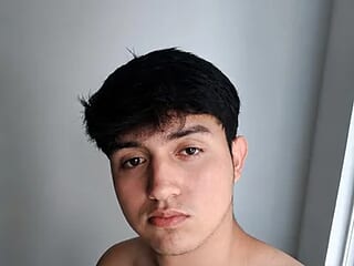 Lucas_Hill live webcam thumbnail