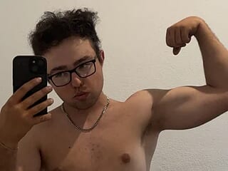 Lucas_Macdick live webcam thumbnail