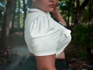 LucciaPorter live webcam thumbnail