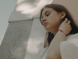 LucettaAdy live webcam thumbnail