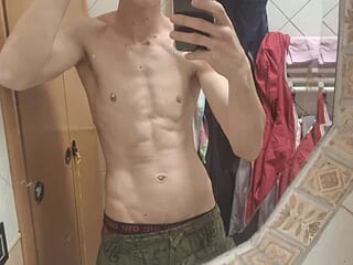 Luchetto033 live webcam thumbnail