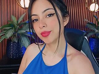 LuciiferBlack live webcam thumbnail