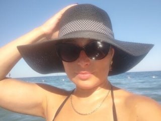 LuckyLisa23 live webcam thumbnail