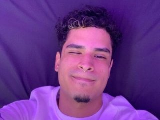 Lucky_boys__X live webcam thumbnail