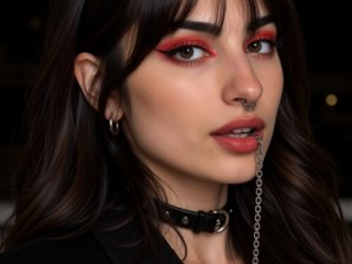 LucyGrayX live webcam thumbnail