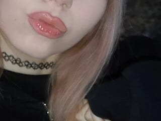Lucy_Bambi live webcam thumbnail