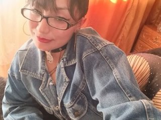 Lucy_jhack live webcam thumbnail