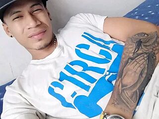 Luisana_Yc live webcam thumbnail