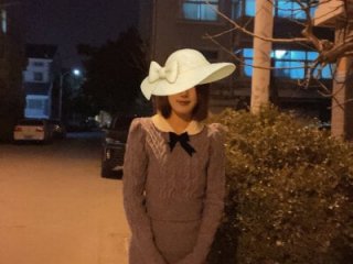 Lulu125216 live webcam thumbnail