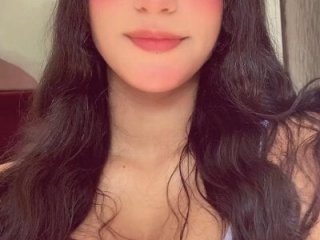 LuluXwithy live webcam thumbnail