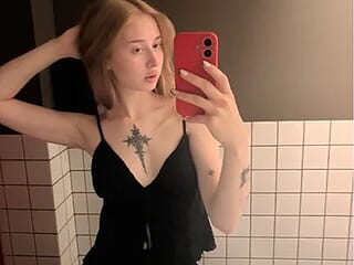 Lumeya_Aura live webcam thumbnail