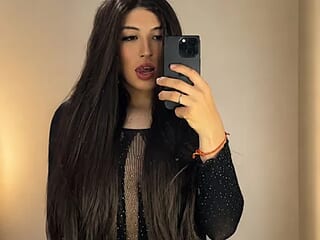 Luna-rose live webcam thumbnail