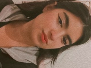 Luna_Jonnes1 live webcam thumbnail