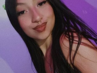 Luna_Moo_ live webcam thumbnail