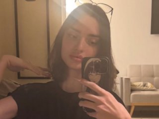 Luna_Samosienko live webcam thumbnail