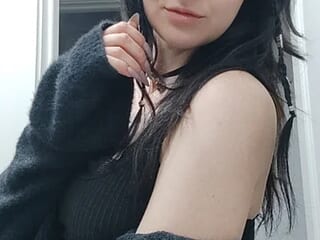 Luna_Yakova live webcam thumbnail