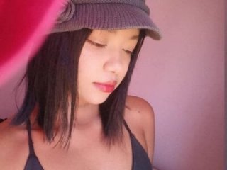 Luna_lexy04 live webcam thumbnail