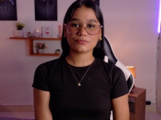 Luna_sofia_1110 live webcam thumbnail