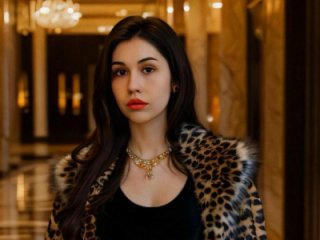 LushLuna live webcam thumbnail