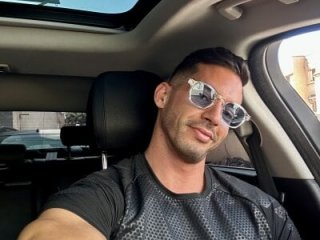 Lust_shark live webcam thumbnail