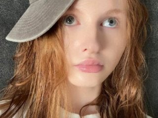 LuxXAngel live webcam thumbnail