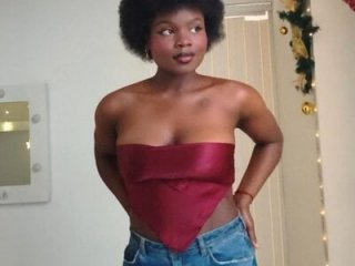 Luxstela live webcam thumbnail