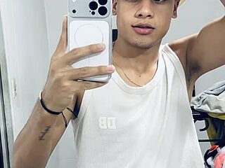 Luxury_Guy live webcam thumbnail