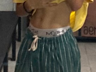 luandy live webcam thumbnail