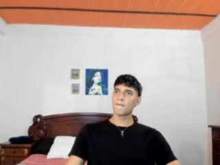 lucacosta19 live webcam thumbnail