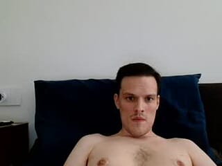 lucaguizzo live webcam thumbnail
