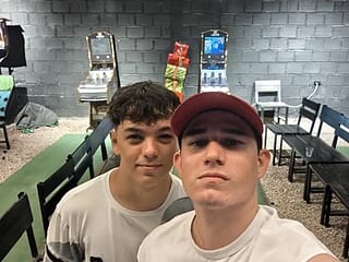 lucas_and_Jerig live webcam thumbnail