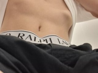 lucasdick18 live webcam thumbnail