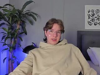 lucass_morales live webcam thumbnail