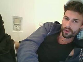 lucasscot97 live webcam thumbnail