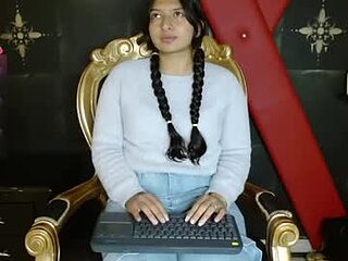 lucero_paris live webcam thumbnail