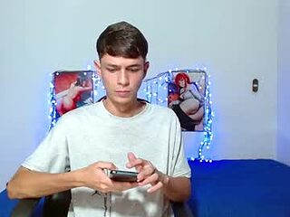 luchocole live webcam thumbnail