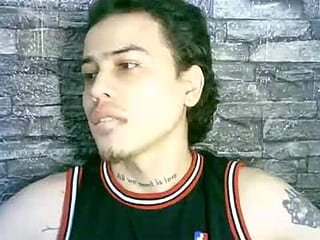 lucifer210900 live webcam thumbnail