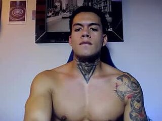 luciferstar01 live webcam thumbnail