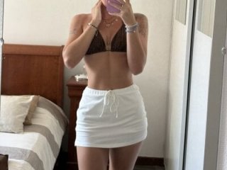 luciolegiirl live webcam thumbnail