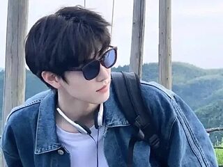 lucky-love888 live webcam thumbnail