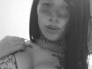 lucylovles live webcam thumbnail