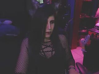 lucypurr_666 live webcam thumbnail