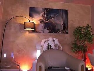 lucyyrosse live webcam thumbnail